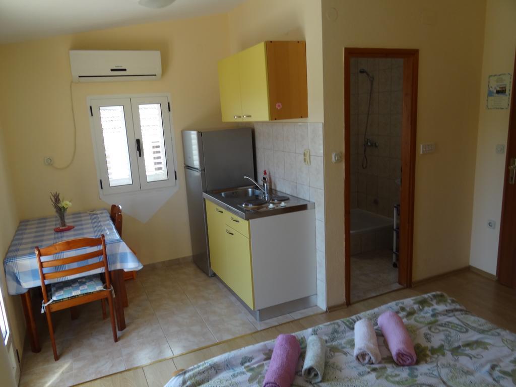 Apartments Jerkovic Stari Grad  Εξωτερικό φωτογραφία