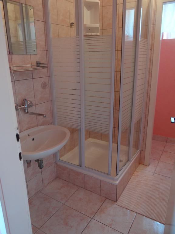 Apartments Jerkovic Stari Grad  Εξωτερικό φωτογραφία