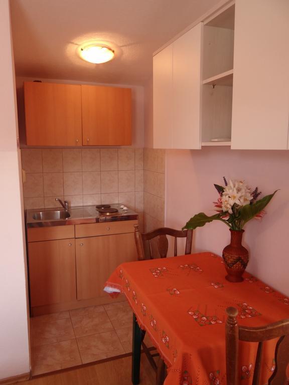 Apartments Jerkovic Stari Grad  Εξωτερικό φωτογραφία