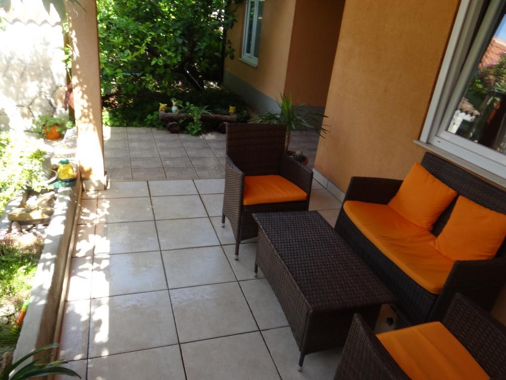 Apartments Jerkovic Stari Grad  Εξωτερικό φωτογραφία